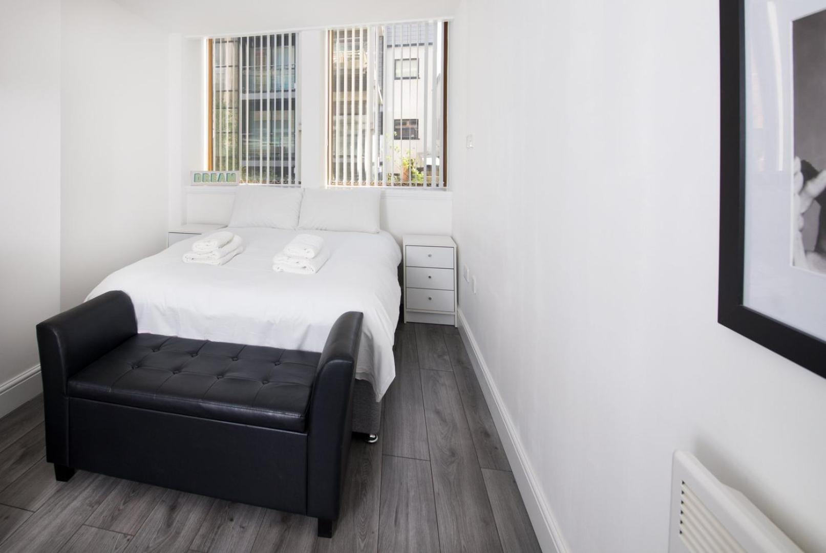 Apartmán Guestready - Monochromatic Retreat Liverpool Exteriér fotografie